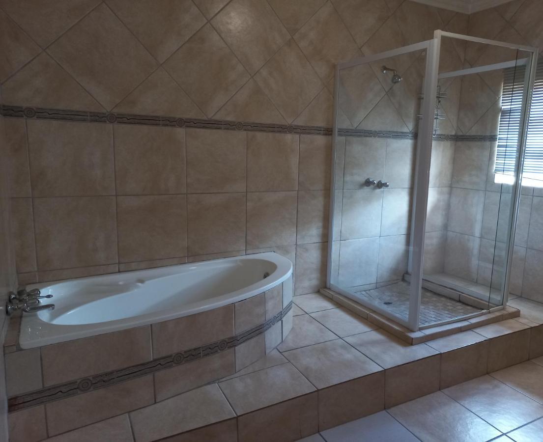 Tropical Paradise Guest House Mbombela Pokoj fotografie